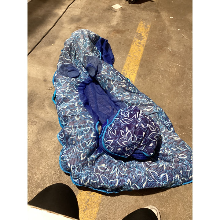 Lot # 878 Aqua Mesh Floral Pool Hammock Lounge Float - $20