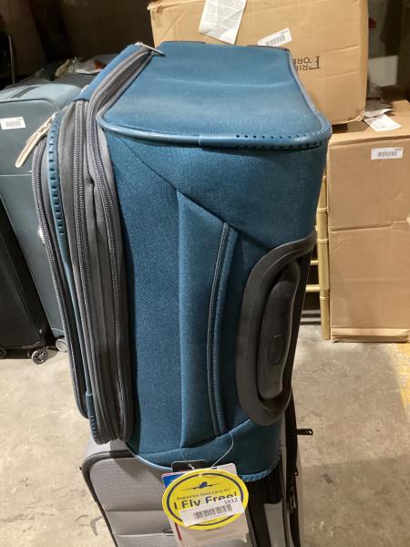 Lot # 1612 American Tourister Burst Max Quatro Softside Spinner Luggage, Deep Blue