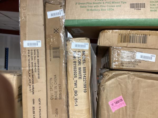 Lot # 1647 Flash Furniture Heavy Duty Foldable Table $109