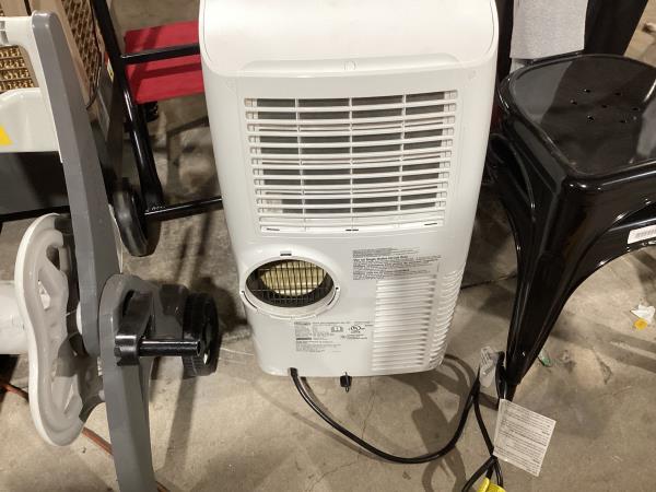 Lot # 1972 Pinguino Portable Air Conditioning Unit Portable $800