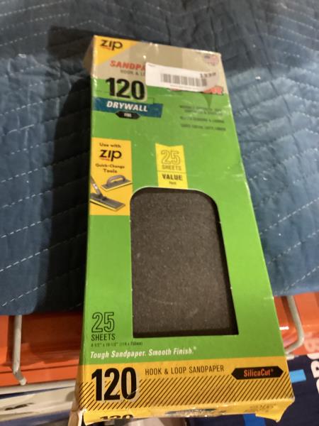 Lot # 1339 Feuilles De Ponçage Pour Cloisons Sèches Prédécoupées Gator Rust-Oleum Grain 120, 4-1/2 Po X 10-1/2 Po, 25/pqt 716304 - Rona