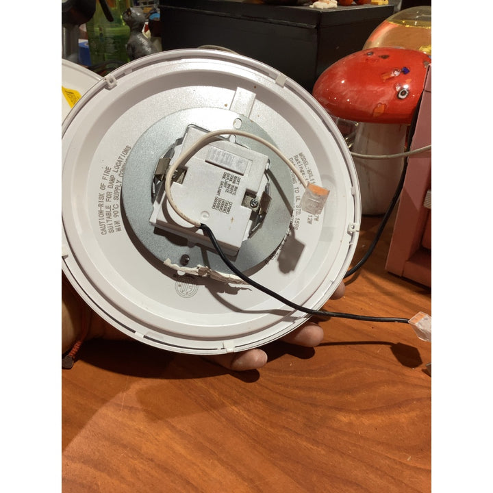 Lot # 1454 White LED Downlight MXL1140-L12K9027W $18