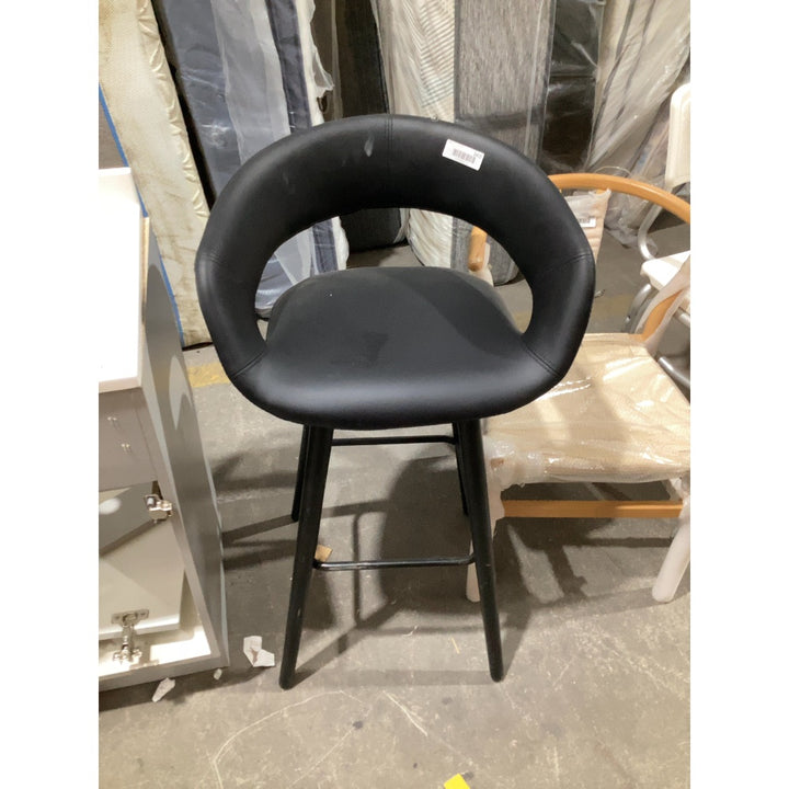 Lot # 2415 Black Bar Stool $49.99