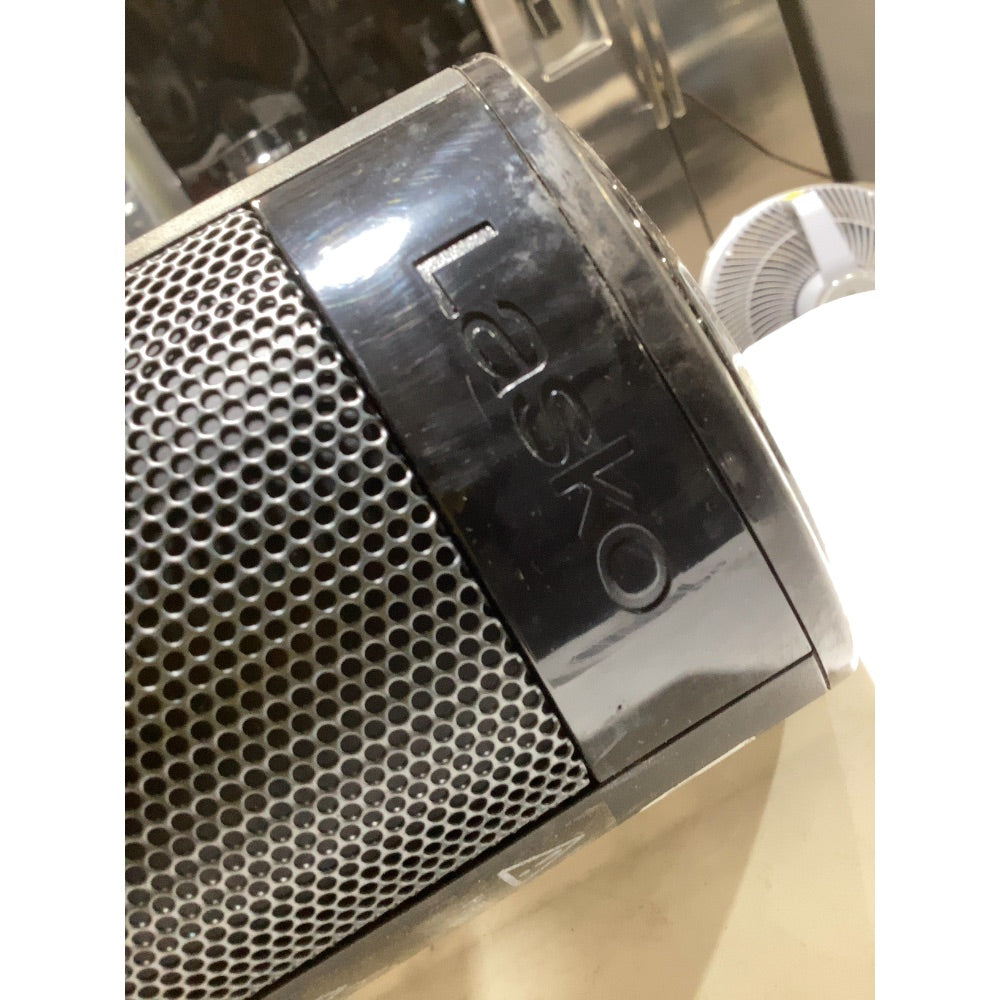 Lot # 2310 Lasko CT22495 Air Heater $35.00