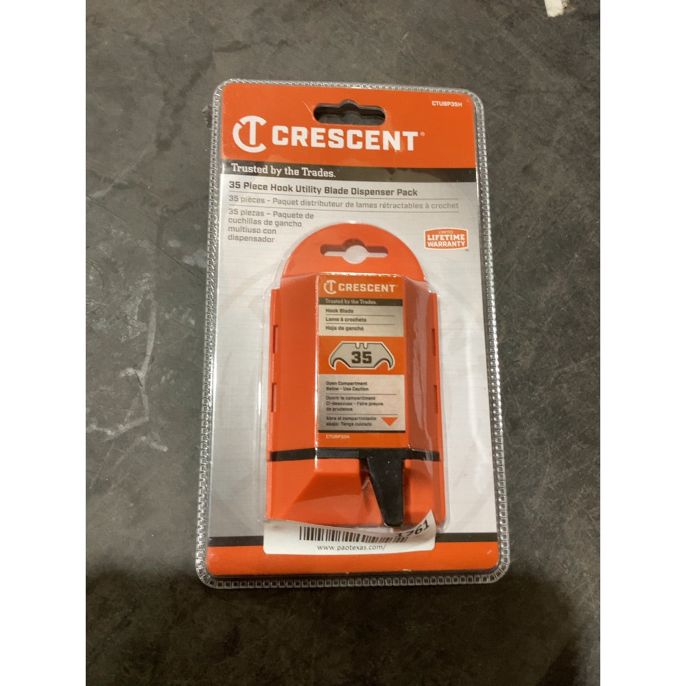Lot # 1761 Crescent 35 Piece Hook Utility Blade Pack $7.00