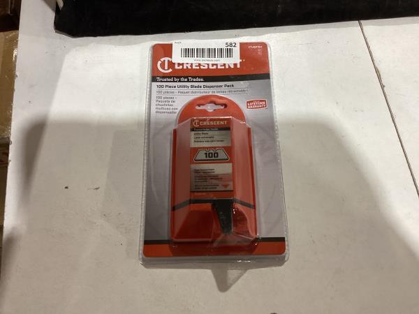 Lot # 582 Crescent Carbon Steel Utility Razor Blade (100-Pack)