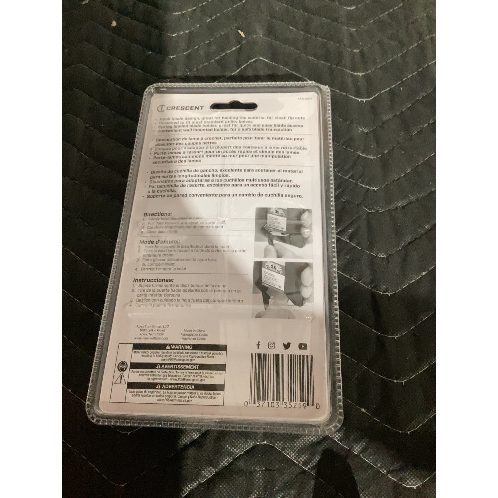 Lot # 1159 Crescent Blade Pack $7.00