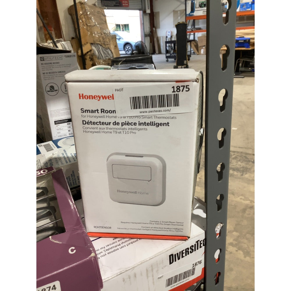 Lot # 1875 Honeywell Thermostats $40.99