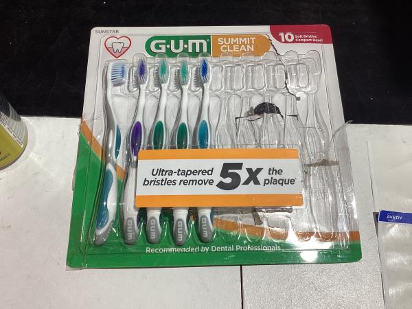 Lot # 220 GUM Summit Toothbrush Pack $26