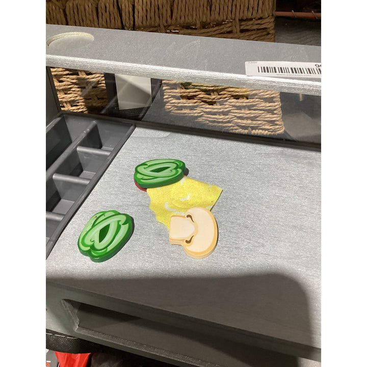 Lot # 908 Melissa  Doug Wooden Pizza Counter $65