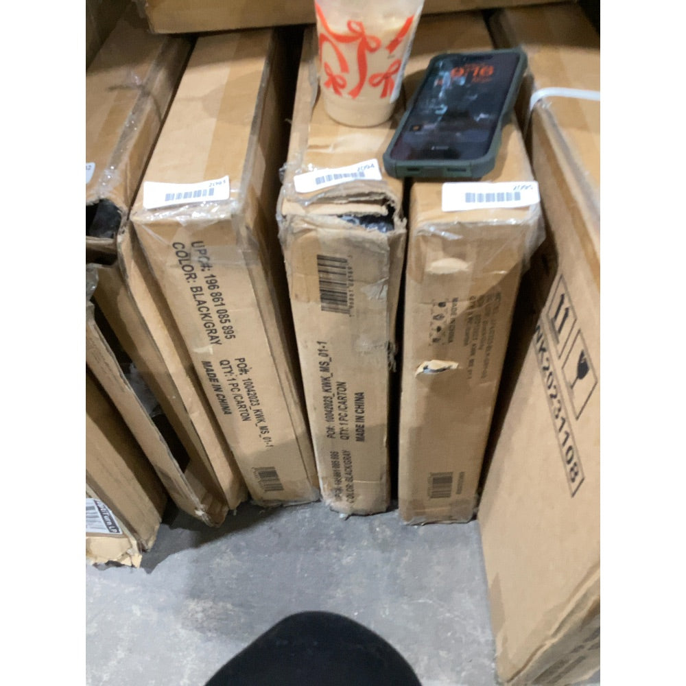 Lot # 2094 Flash Furniture 2094 Patio Lounge Chair $113.43