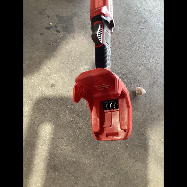 Lot # 1306 Craftsman Battery String Trimmer $110
