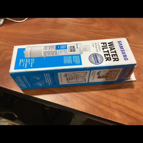 Lot # 355 Samsung Refrigerator Water Filter DA29-00020B $55