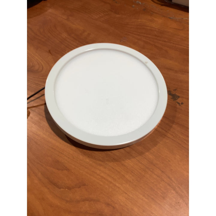 Lot # 1086 White LED Flush Mount Light WXL1140 $25.00