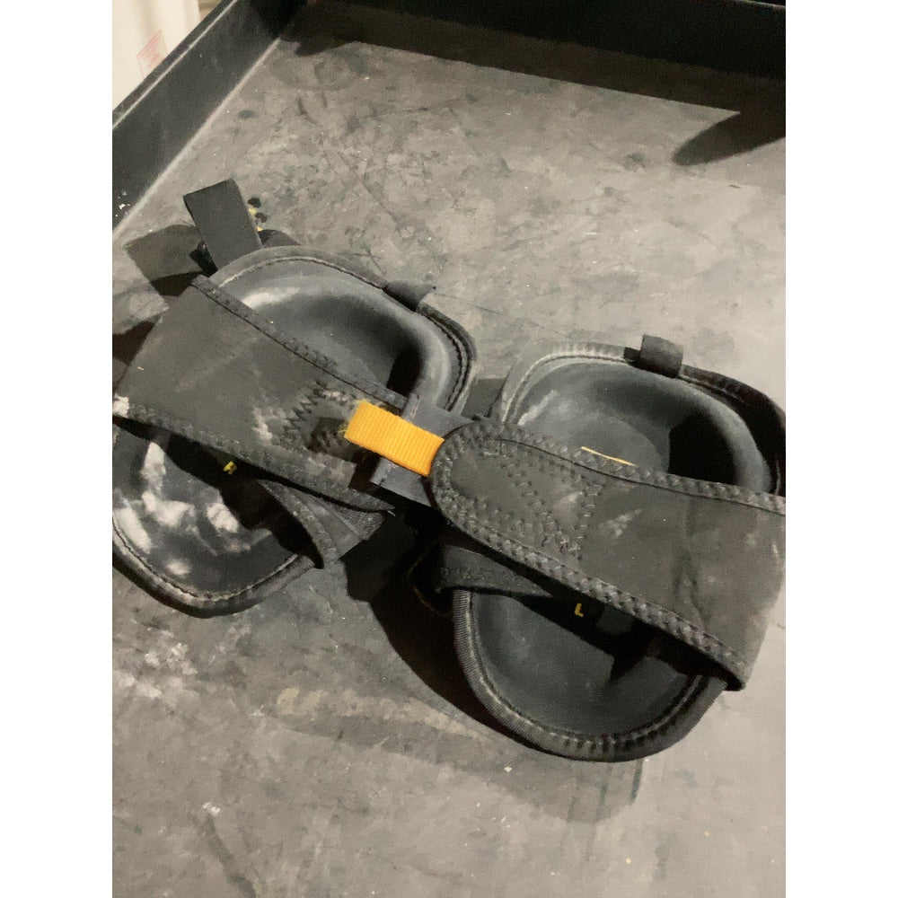 Lot # 1117 DeWalt Knee Pads $25.00