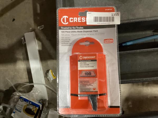 Lot # 1355 Crescent Utility Blade 100-Pk $11.97