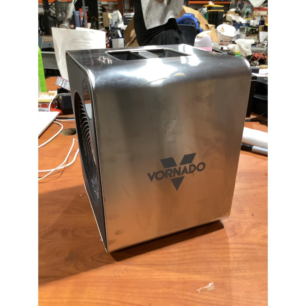 Lot # 402 Vornado VMH605 Whole Room Heater $140.00