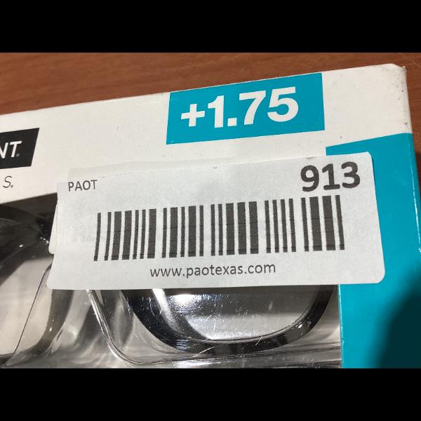 Lot # 913 Foster Grant Eyewear Design Optics $19.99