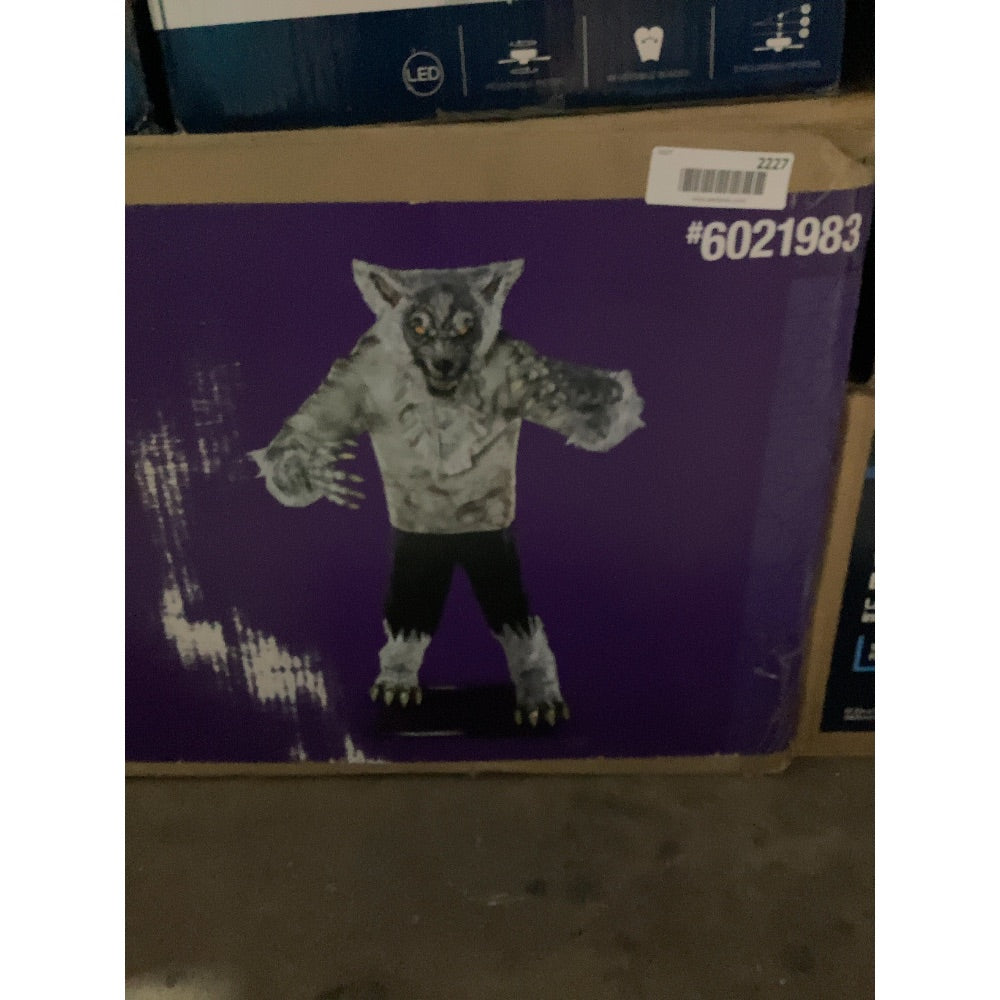 Lot # 2227 Haunted Living Animated Decor $53.00