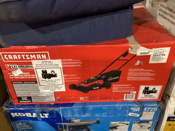 Lot # 2068 CRAFTSMAN V20 Lawn Mower, Push Mower $329