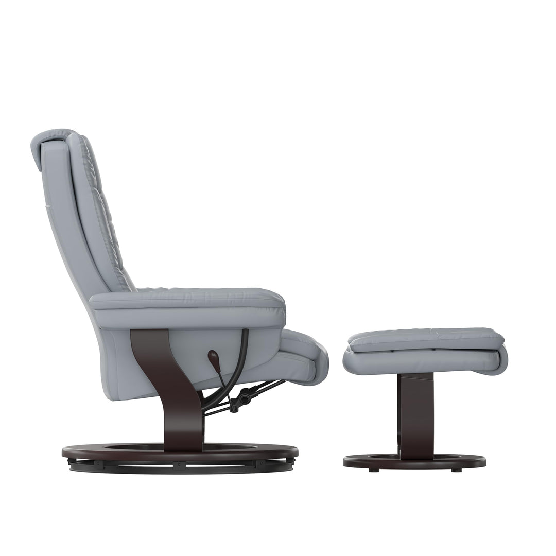 Lot # 2231 Flash Furniture Recliner $282.87