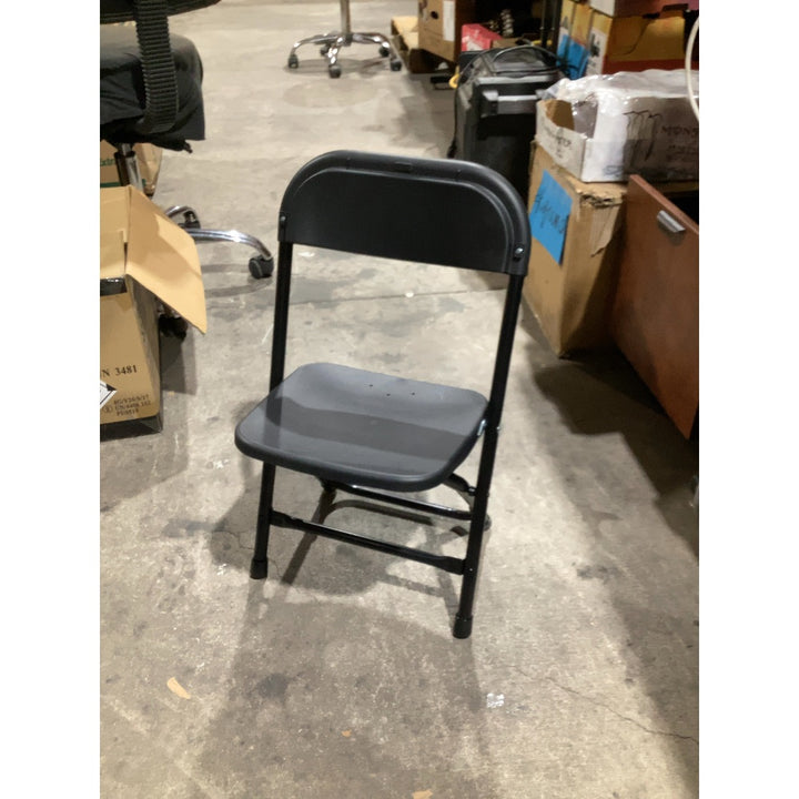 Lot # 158 Flash Furniture Folding Chairs $30.26