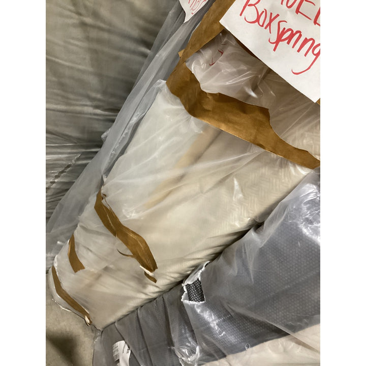 Lot # 2277 Herringbone Boxspring $40