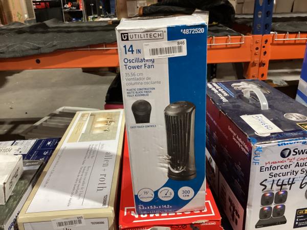 Lot # 846 Utilitech 14-in 120-Volt Oscillating Tower Fan $27