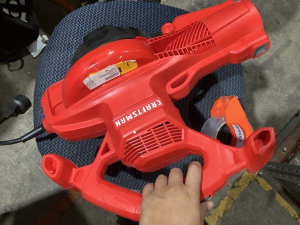 Lot # 652 CRAFTSMAN Corded Electric Backpack Leaf Blower $99