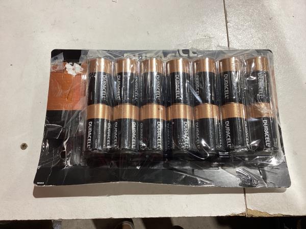 Lot # 78 Duracell D 1.5V Coppertop D14 Batteries $31