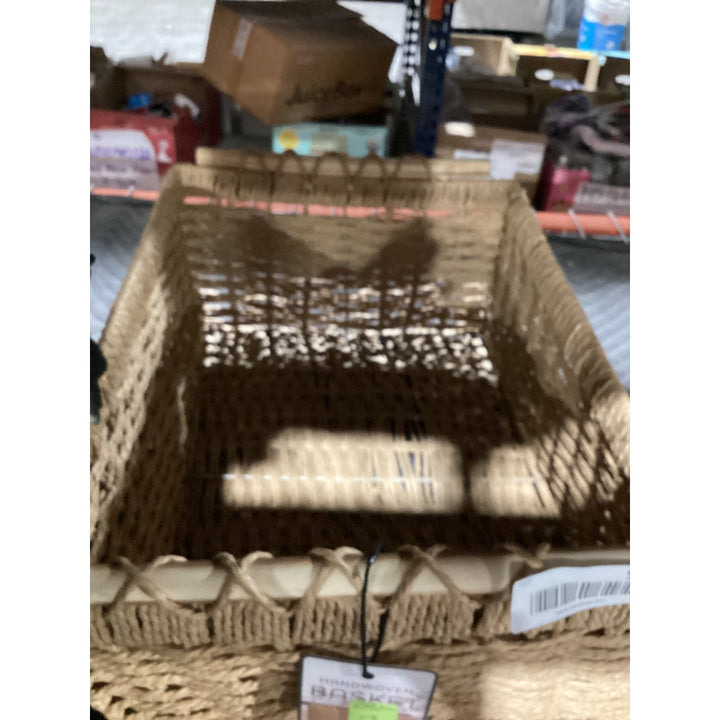 Lot # 907 KOHLs Natural Woven Basket Model 19 $1