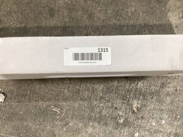 Lot # 1315 PROJECT SOURCE LW100041-102024 24in LED Light - $25