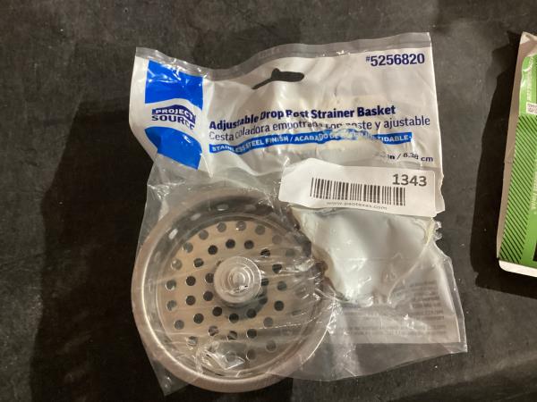 Lot # 1343 Project Source 3.5-in Strainer Basket