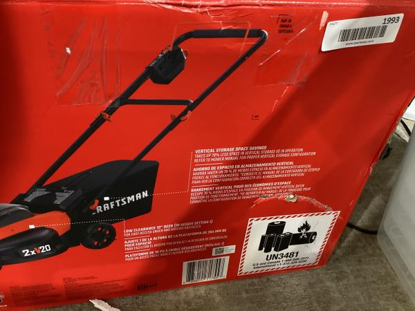 Lot # 1993 CRAFTSMAN V20 Lawn Mower, Push Mower $329