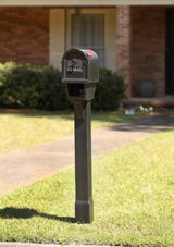 Postal Hampton Plastic Mailbox and Post Kit $67