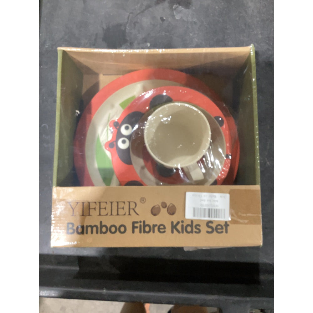 Lot # 268 YIFEIER LADYBUG DISH SET $35