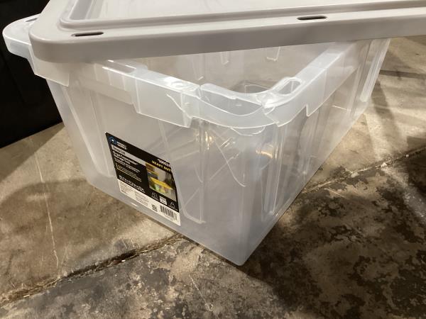 Lot # 1977 Project Source Commander Medium 15 -Gallons ( 60 -Quarts ) Clear Heavy Duty Stackable Tote with Standard Snap Lid