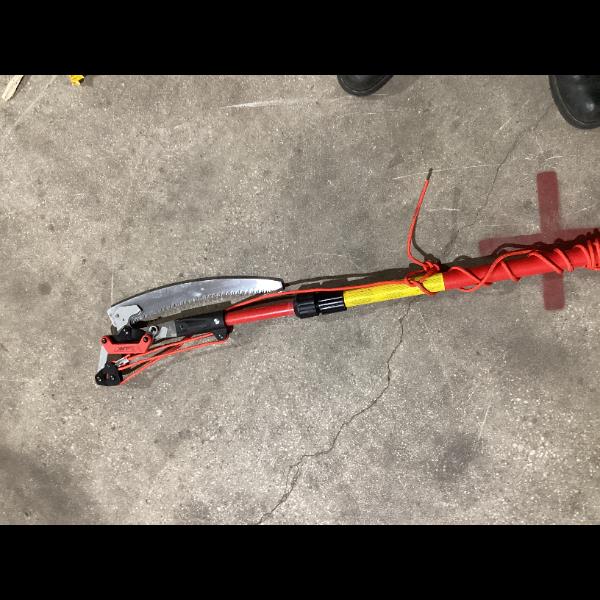 Lot # 1427 Corona Garden Tool Pole Saw Pruner $120