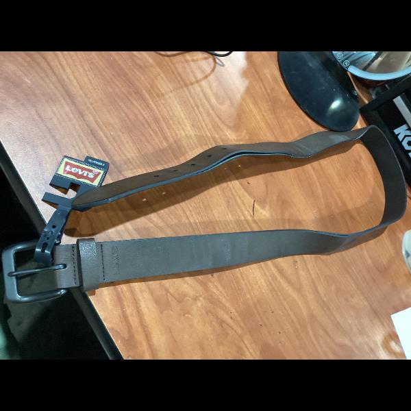 Lot # 365 Levis Brown Leather Belt 11LV120248 $30-35