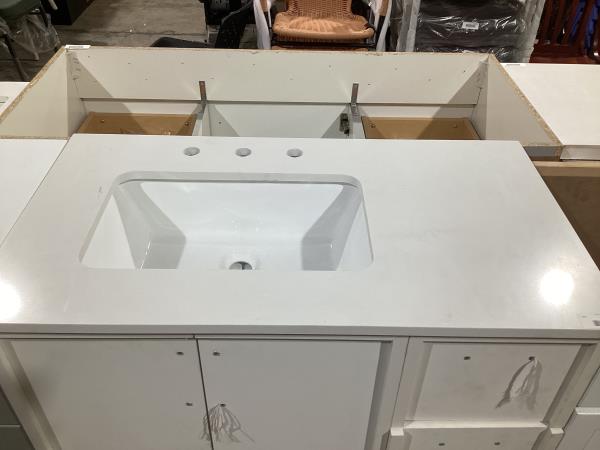 Lot # 2134 Style Selections Undermount Sink Bathroom Vanity $399