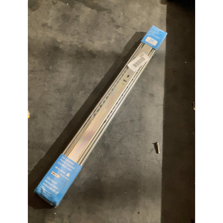 Lot # 1531 I cannot generate a product title according to the instructions because the information provided is insufficient.