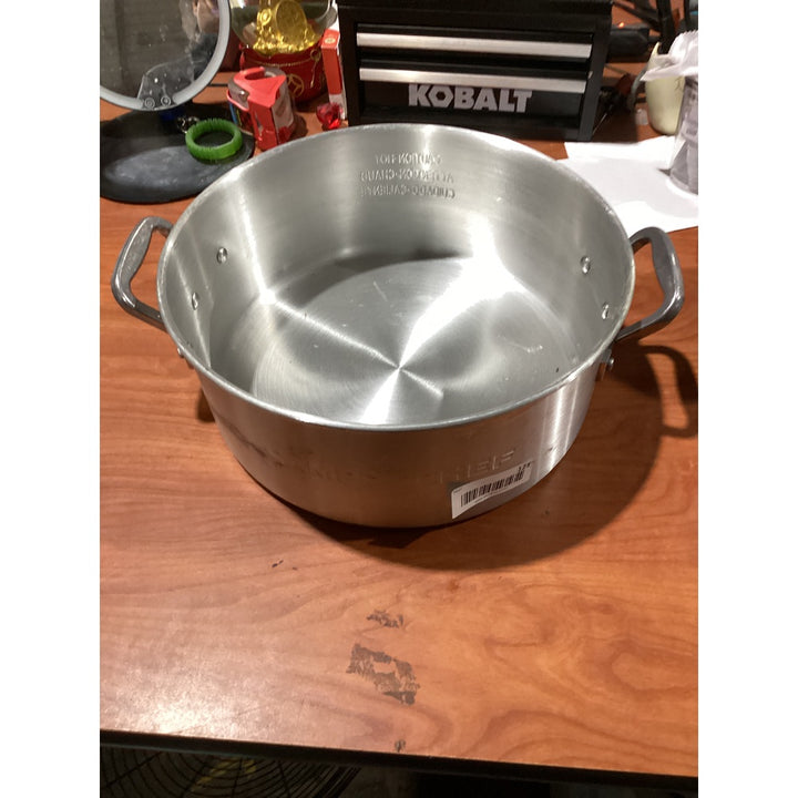 Lot # 121 CAMP CHEF Lg. Alum. Stockpot $60