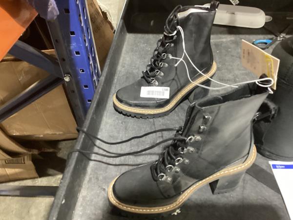 Lot # 1386 Women's Tessa Winter Boots Black 7 $35