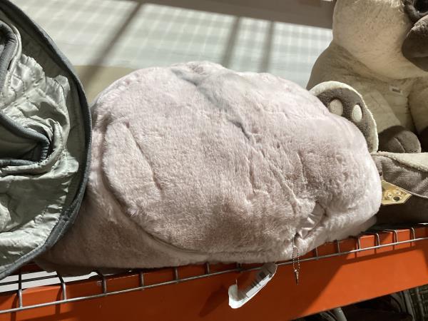 Lot # 2296 CANINE CREATIONS Faux Fur Plush Dog Bed $30