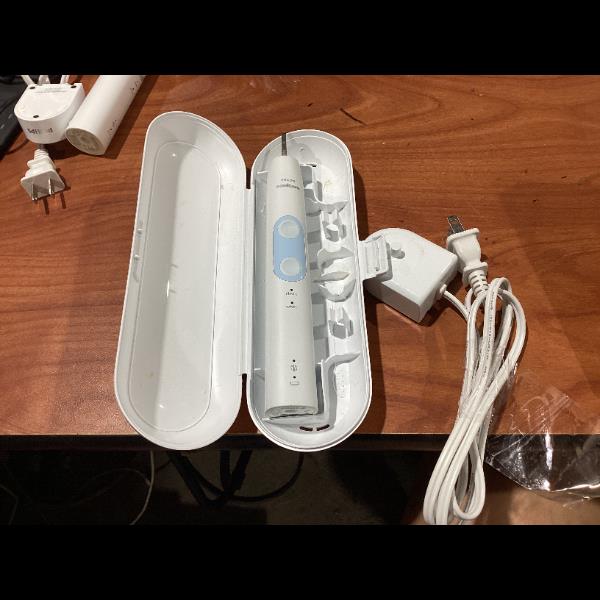 Lot # 917 PHILIPS Sonicare Electric Toothbrush $35