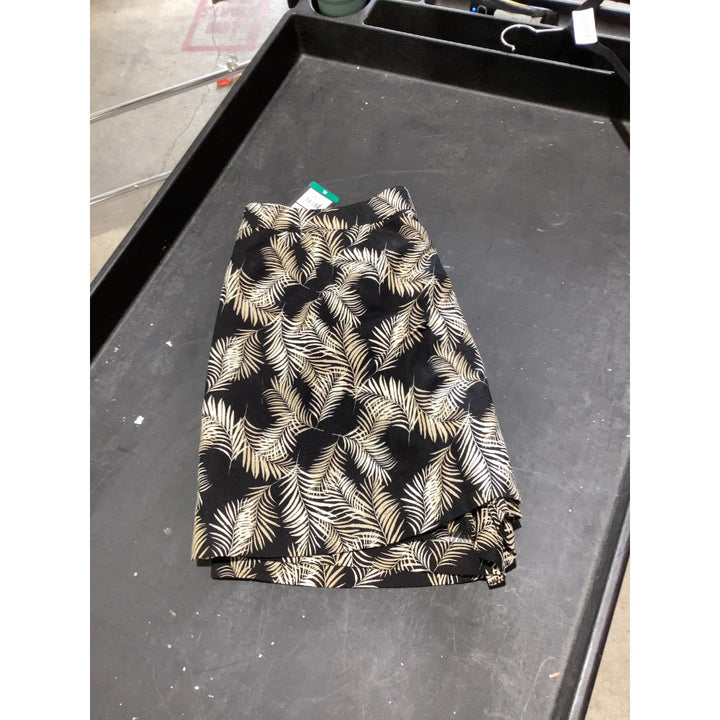 Lot # 999 Ellen Tracy Skirt Shorts $19.00