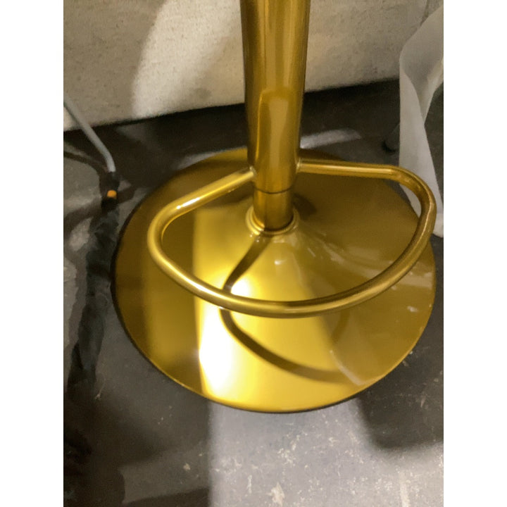 Lot # 2340 Black Model Bar Stool $80