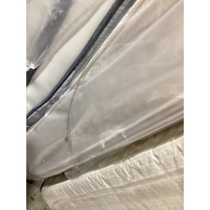 Lot # 2274 Beige Box Spring $50.00