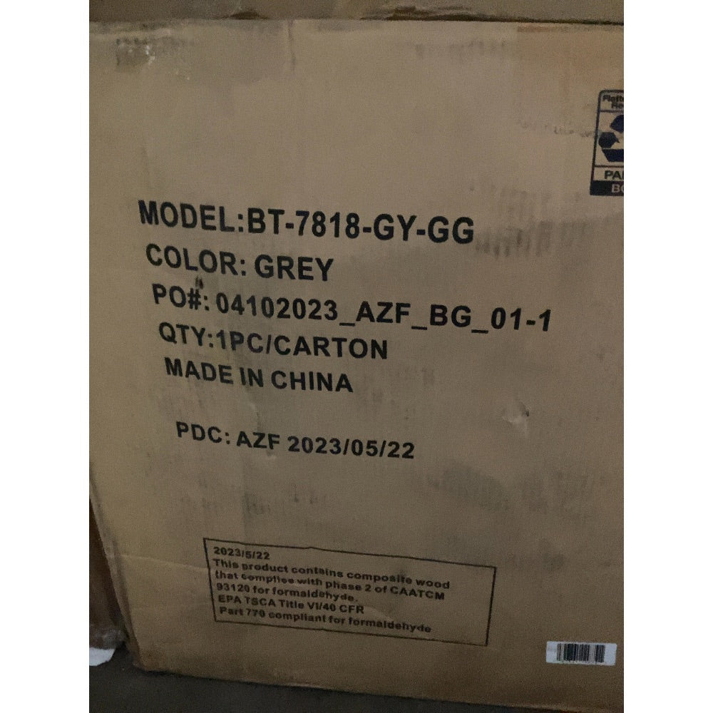 Lot # 2231 Flash Furniture Recliner $282.87