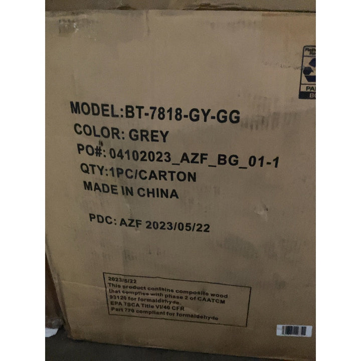 Lot # 2231 Flash Furniture Recliner $282.87